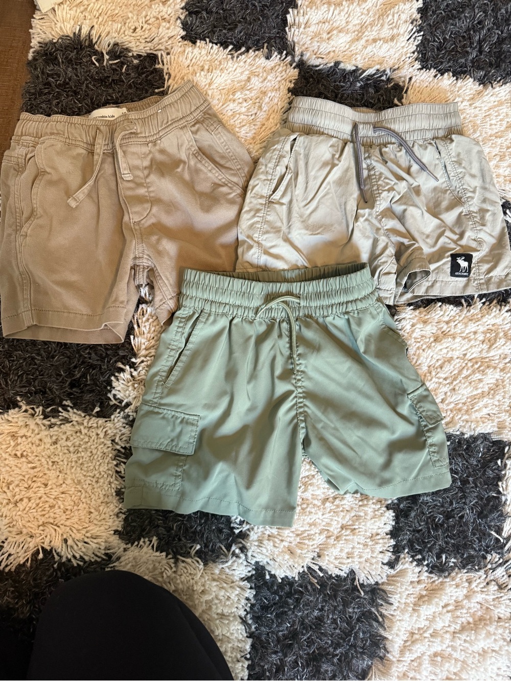 abercrombie kids shorts bundle. Size 5/6